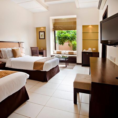 เลมอน ทรี ตารุธาน วัลเลย์ Hotel คูร์เคาน์ ภายนอก รูปภาพ
