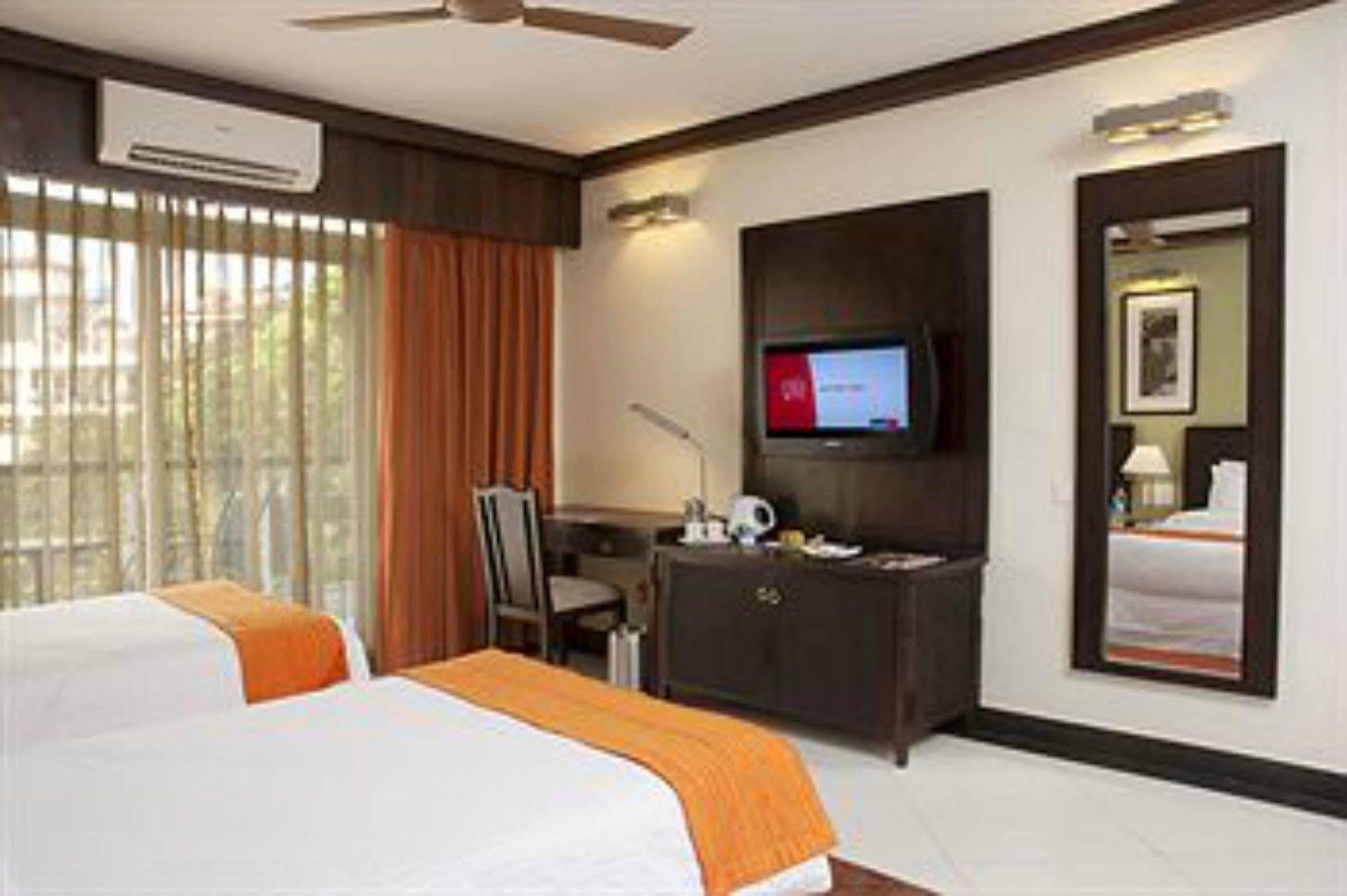 เลมอน ทรี ตารุธาน วัลเลย์ Hotel คูร์เคาน์ ภายนอก รูปภาพ